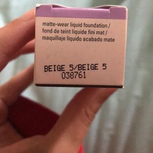 Mary Kay Makeup - Mary Kay Beige 5 foundation Mary Kay Makeup - Mary Kay Beige 5 foundation